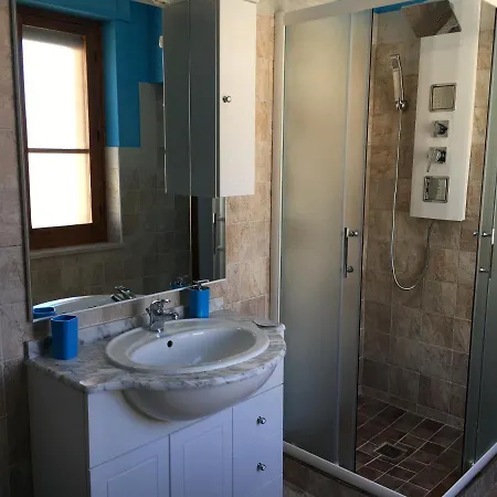 Alojamento de Acomodação e Pequeno-almoço S'apprigu Càbras